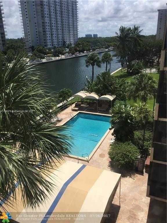 Small Image of 220 KINGS POINT DR #512, Sunny Isles Beach Number 29