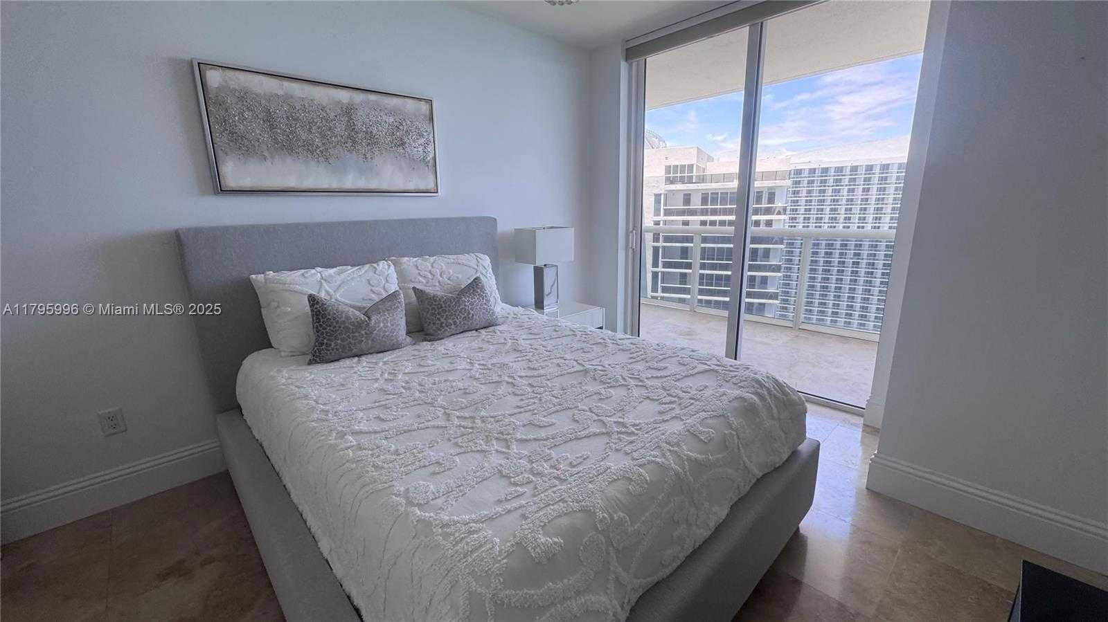 Small Image of 1830 SOUTH OCEAN DR( AVAIL ASAP ) #4411, Hallandale Beach Number 24