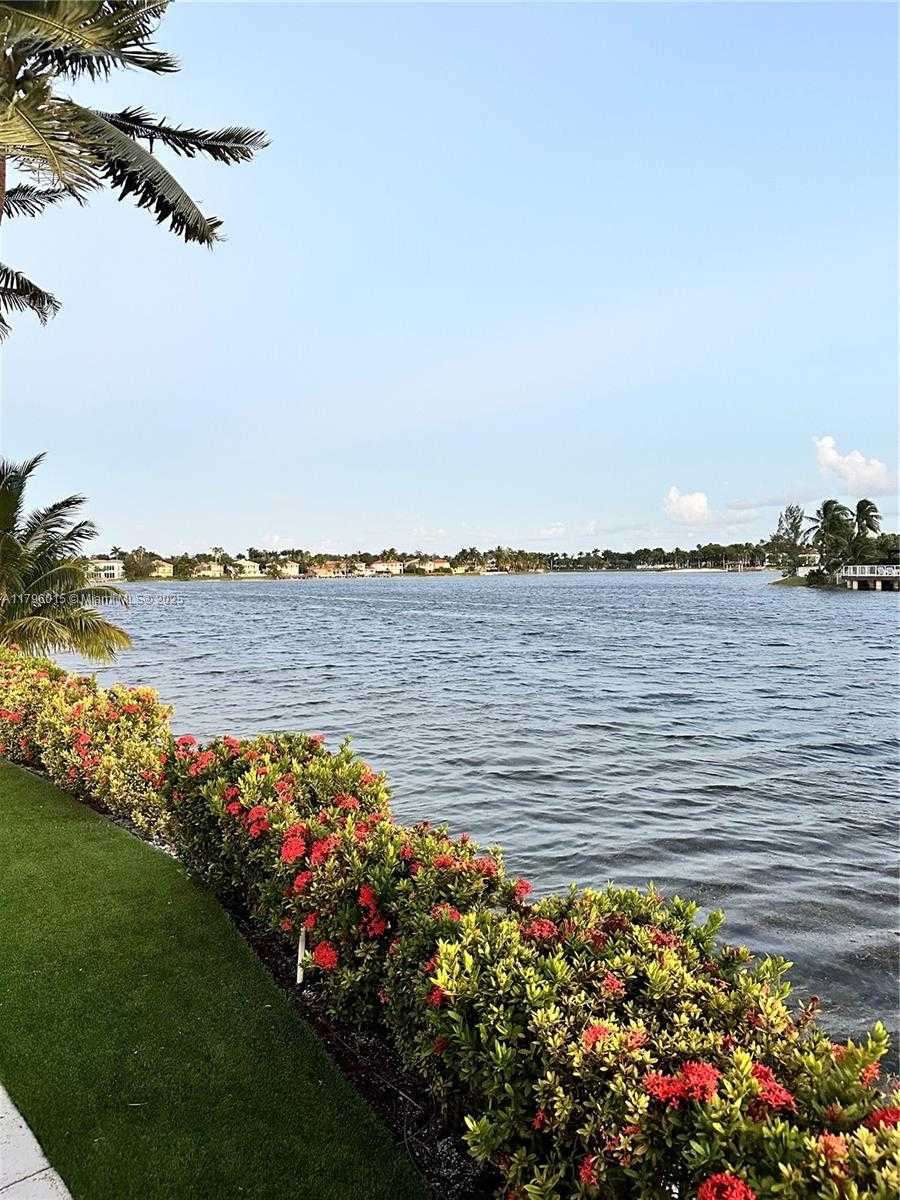 Small Image of 6801 NORTH WEST 113TH CT, Doral Number 11