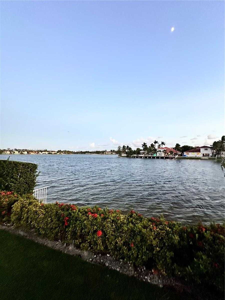 Small Image of 6801 NORTH WEST 113TH CT, Doral Number 12