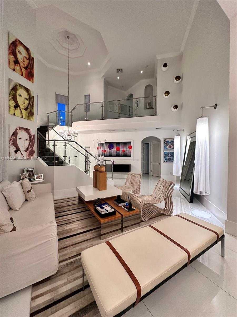 Small Image of 6801 NORTH WEST 113TH CT, Doral Number 20