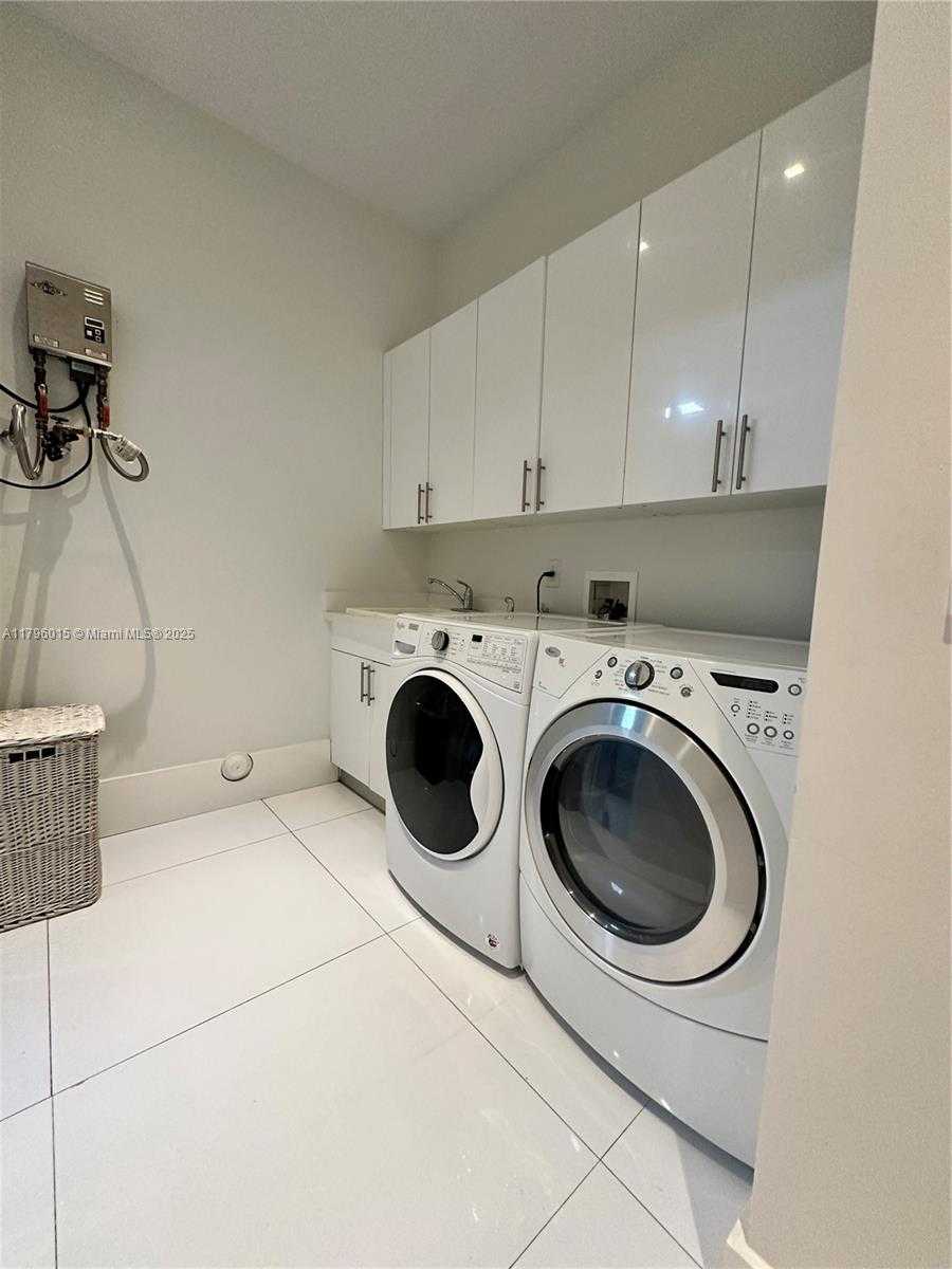 Small Image of 6801 NORTH WEST 113TH CT, Doral Number 22