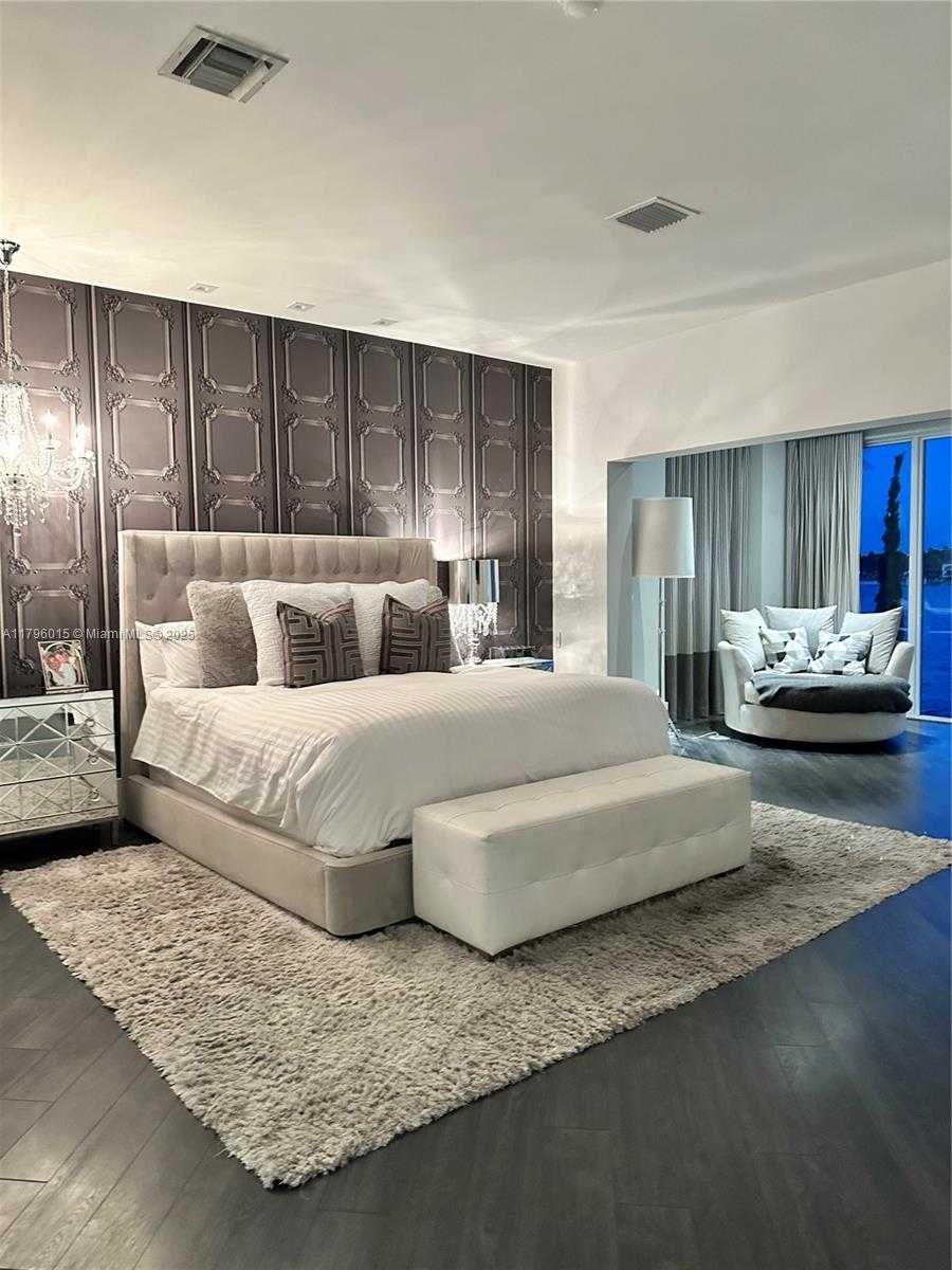 Small Image of 6801 NORTH WEST 113TH CT, Doral Number 26