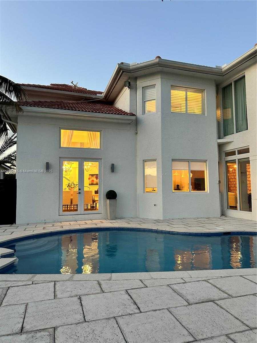 Small Image of 6801 NORTH WEST 113TH CT, Doral Number 9