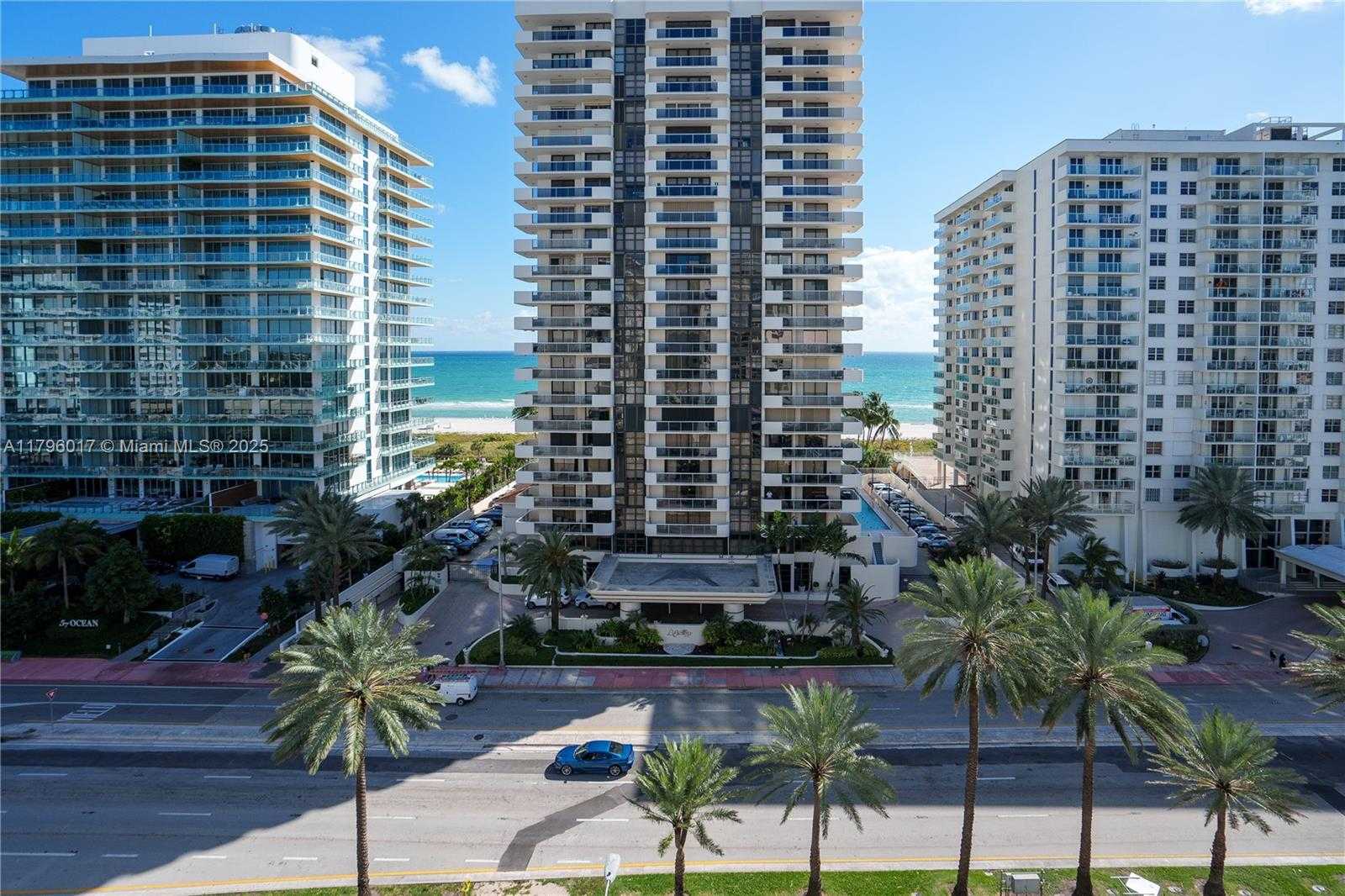 Small Image of 5700 COLLINS AVE #10M, Miami Beach Number 3