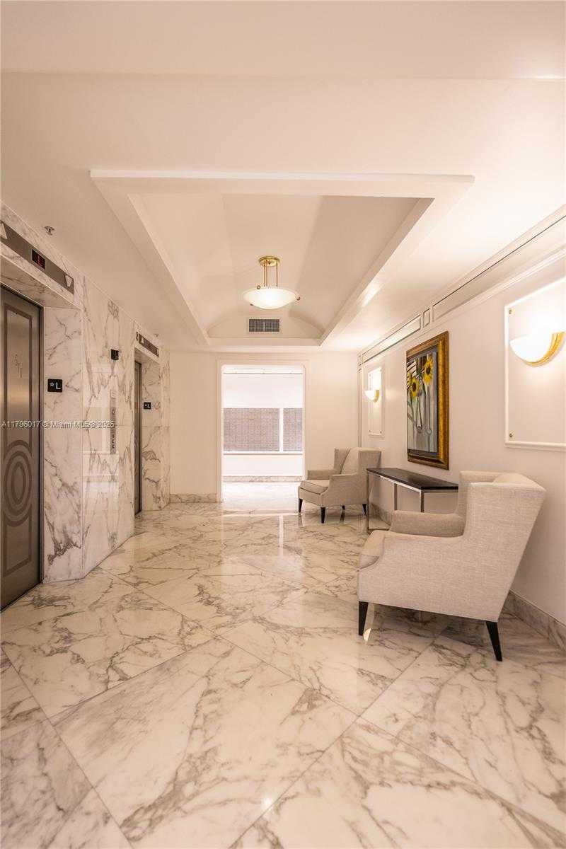 Small Image of 5700 COLLINS AVE #10M, Miami Beach Number 40