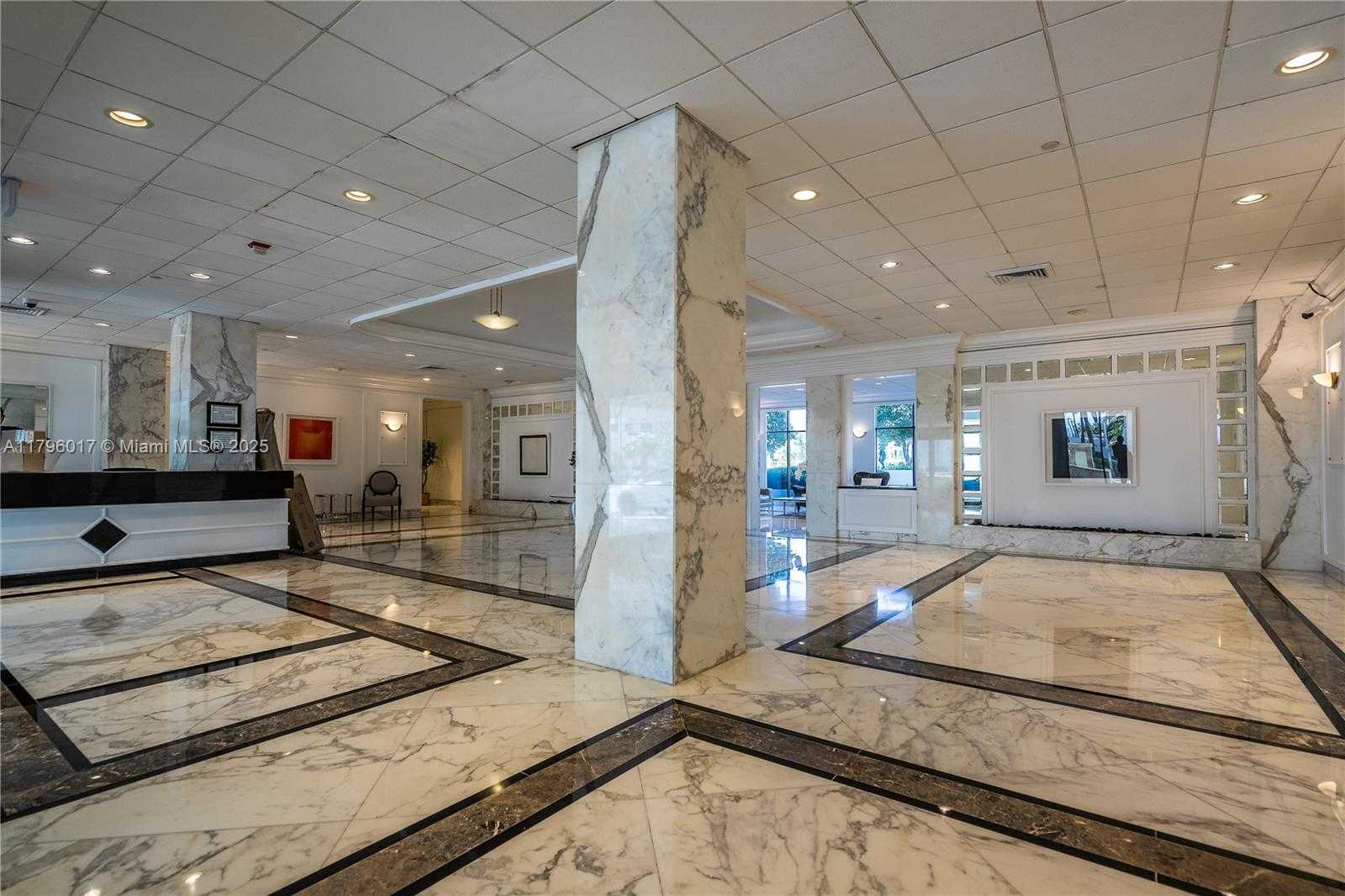 Small Image of 5700 COLLINS AVE #10M, Miami Beach Number 9
