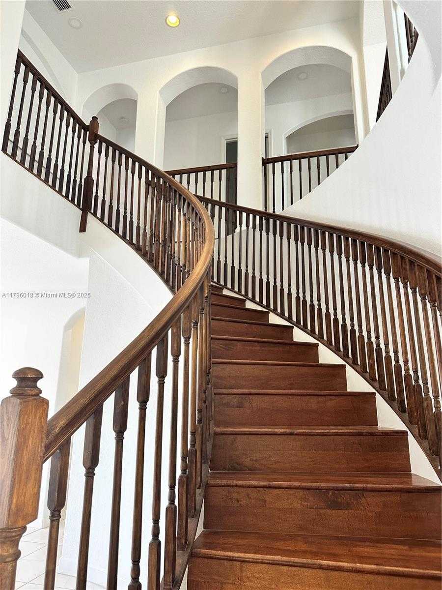 Small Image of 11388 NORTH WEST 68TH ST, Doral Number 5
