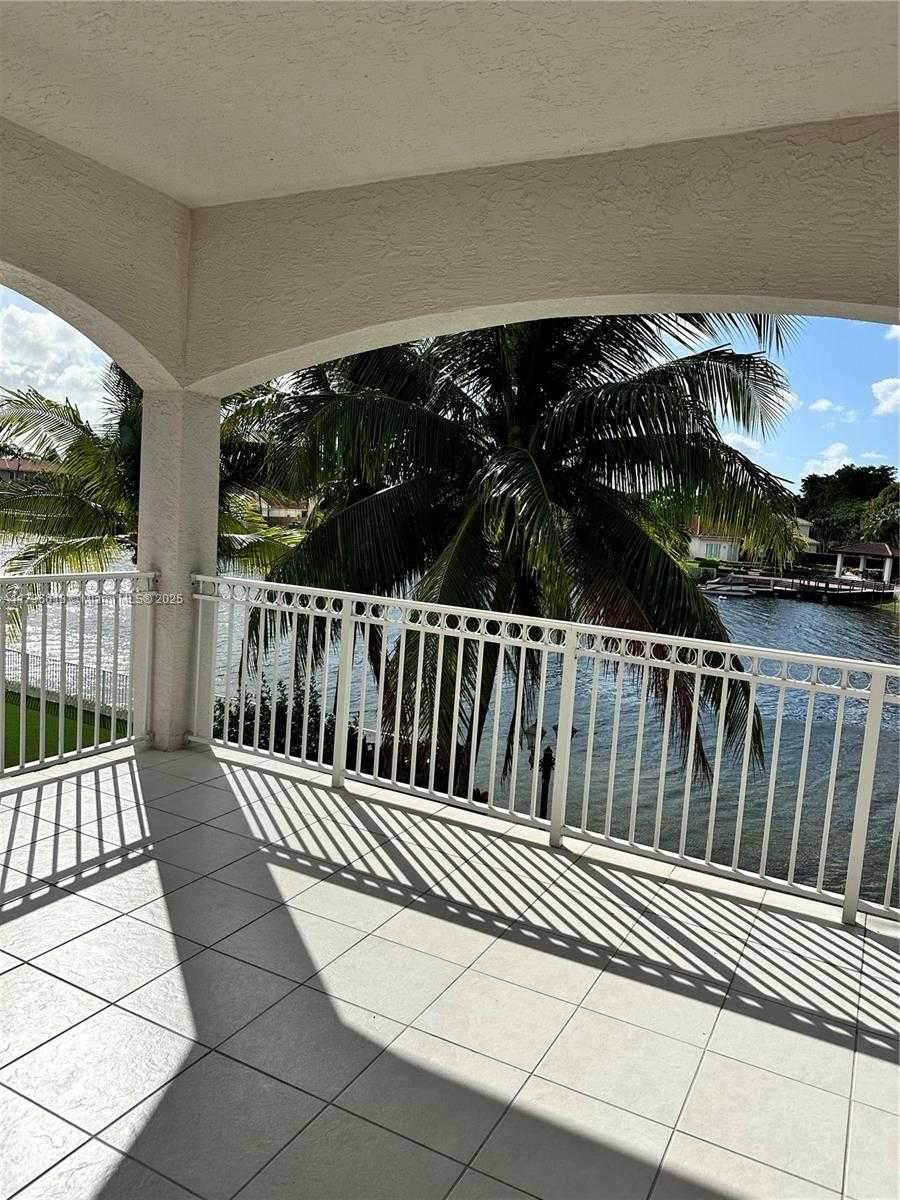 Small Image of 11388 NORTH WEST 68TH ST, Doral Number 8