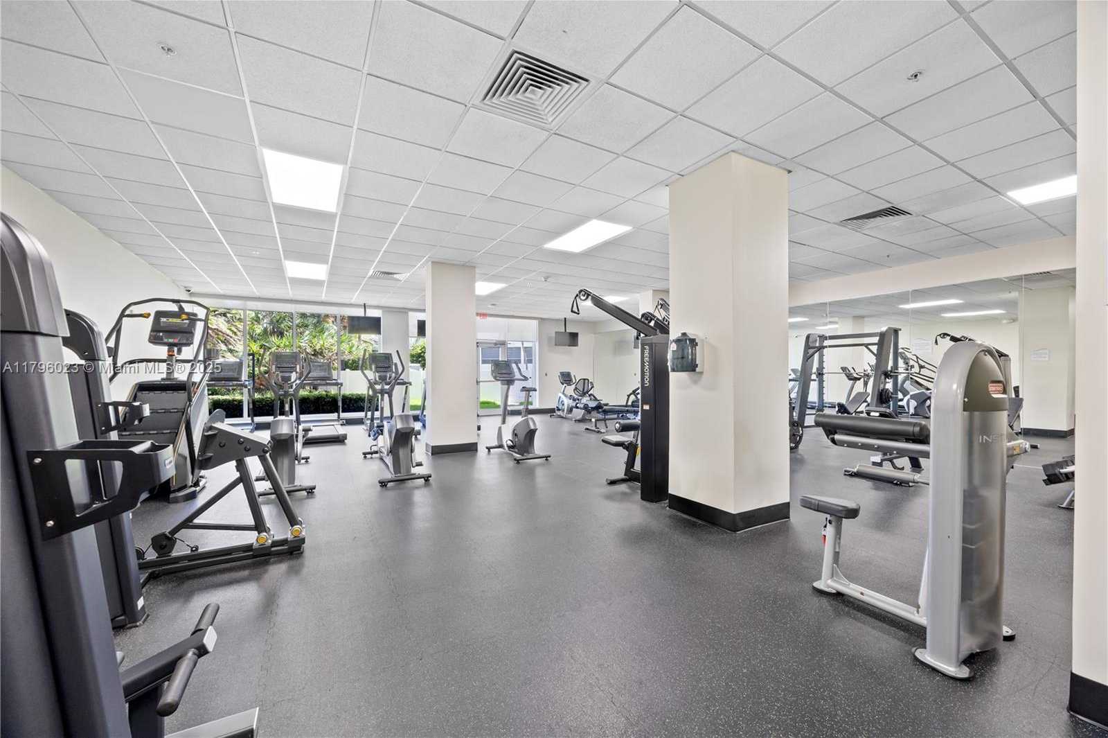 Small Image of 3001 SOUTH OCEAN DR #317, Hollywood Number 31