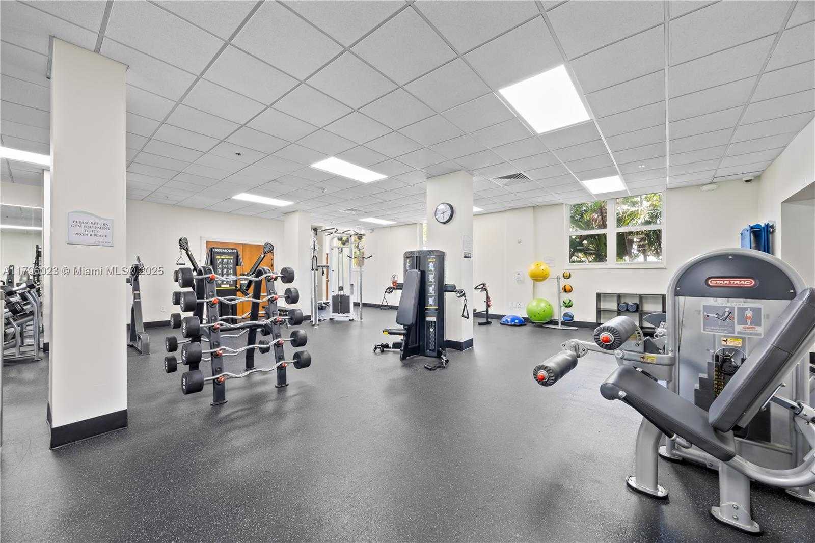 Small Image of 3001 SOUTH OCEAN DR #317, Hollywood Number 32