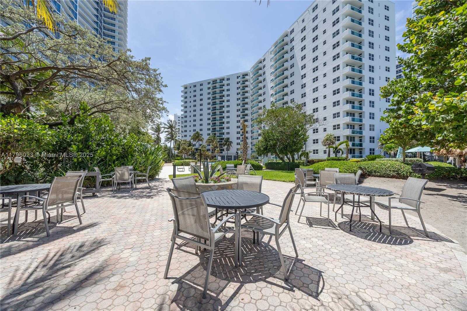 Small Image of 3001 SOUTH OCEAN DR #317, Hollywood Number 38