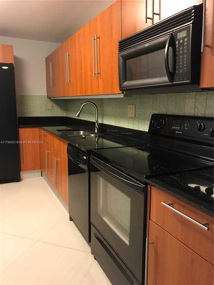 Small Image of 3001 SOUTH OCEAN DR #317, Hollywood Number 4