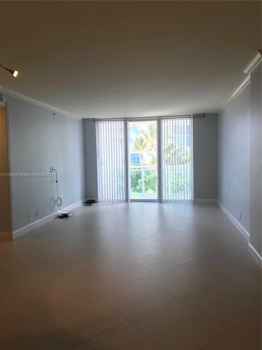Small Image of 3001 SOUTH OCEAN DR #317, Hollywood Number 9