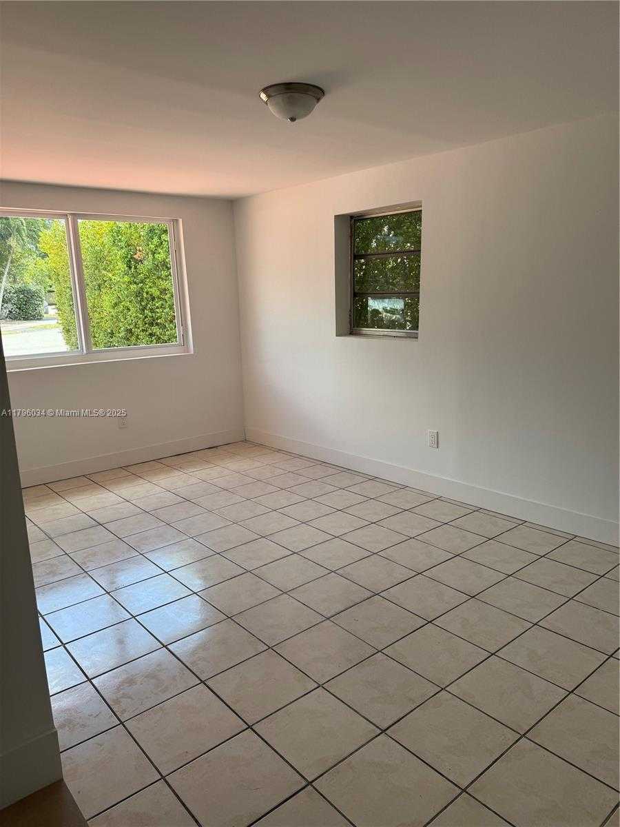 Small Image of 6473 SOUTH WEST 25TH ST, Miami Number 10