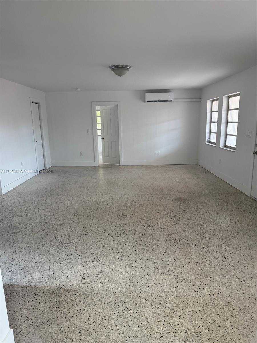 Small Image of 6473 SOUTH WEST 25TH ST, Miami Number 13