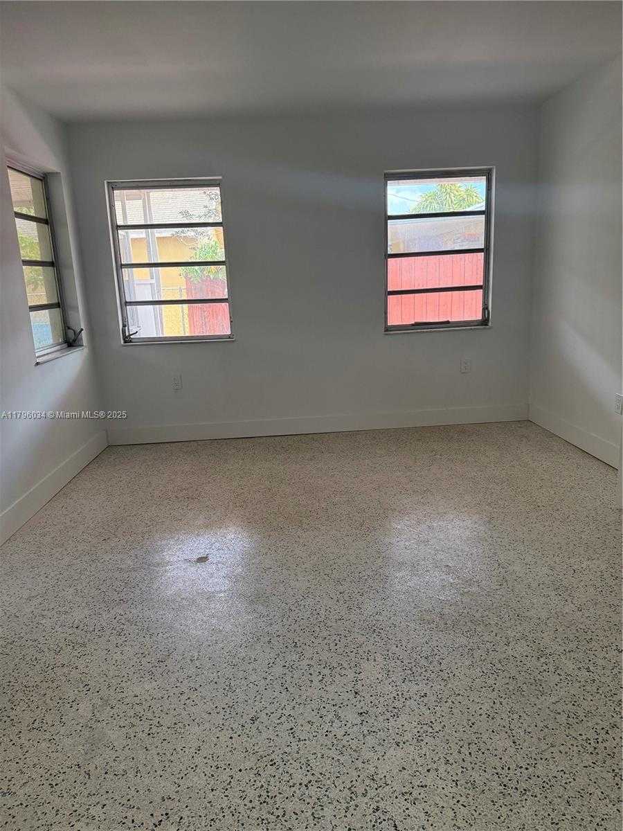 Small Image of 6473 SOUTH WEST 25TH ST, Miami Number 15