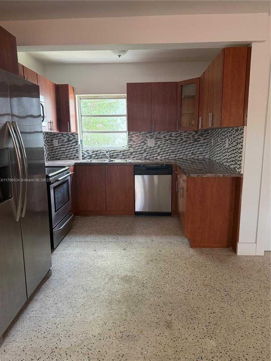 Small Image of 6473 SOUTH WEST 25TH ST, Miami Number 4