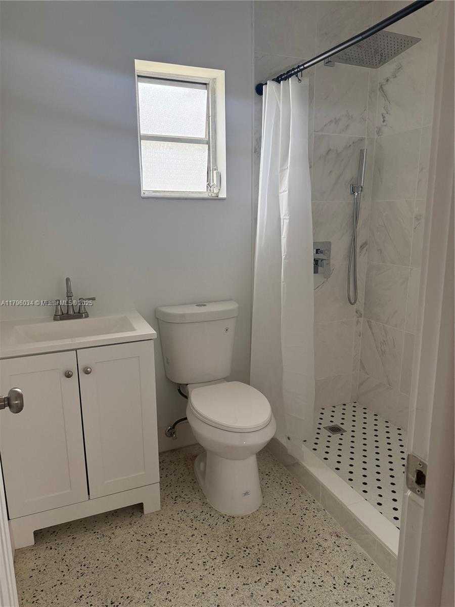 Small Image of 6473 SOUTH WEST 25TH ST, Miami Number 7