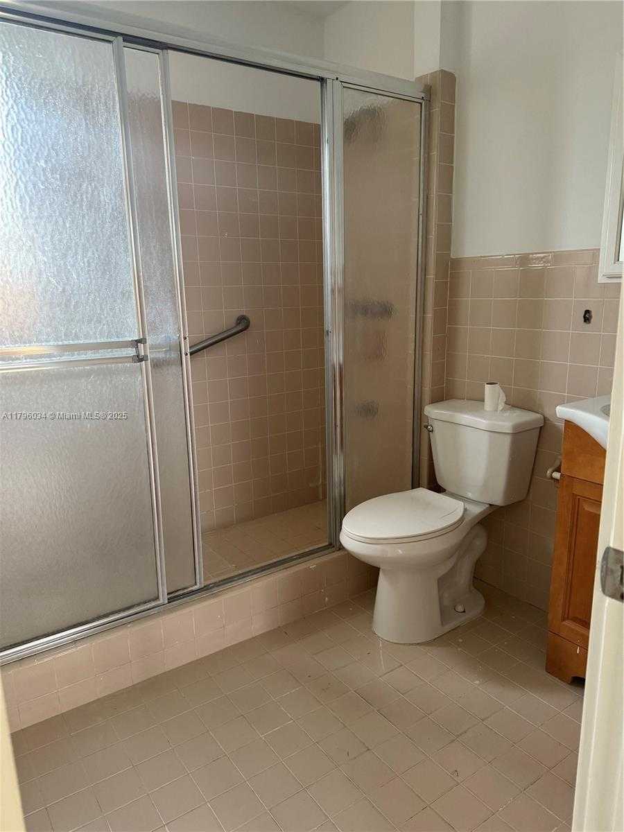 Small Image of 6473 SOUTH WEST 25TH ST, Miami Number 8
