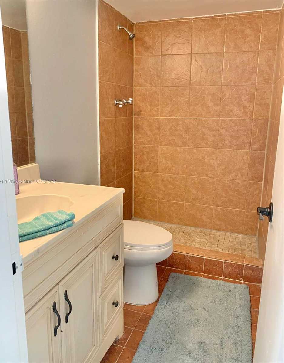 Small Image of 2020 NORTH EAST 135TH ST #409, North Miami Number 10