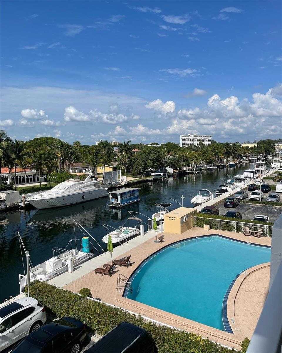 Small Image of 2020 NORTH EAST 135TH ST #409, North Miami Number 15