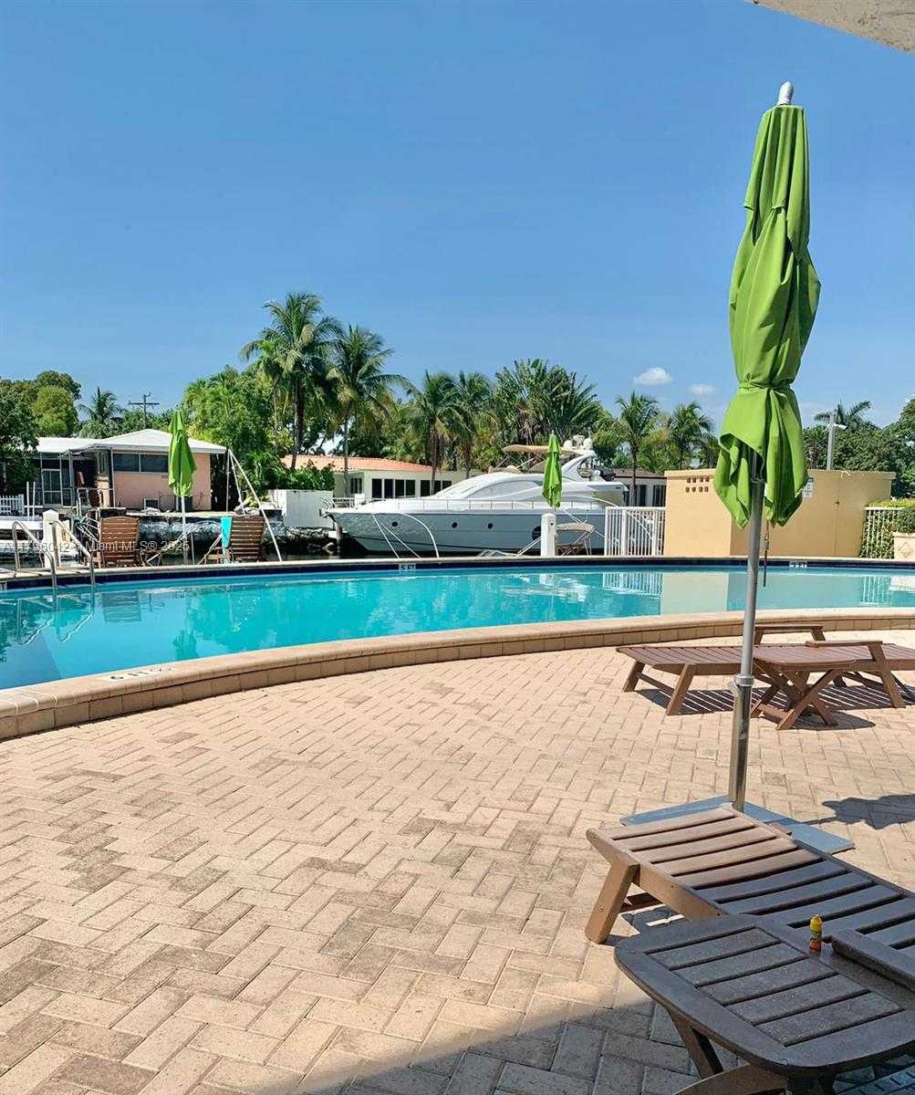 Small Image of 2020 NORTH EAST 135TH ST #409, North Miami Number 3