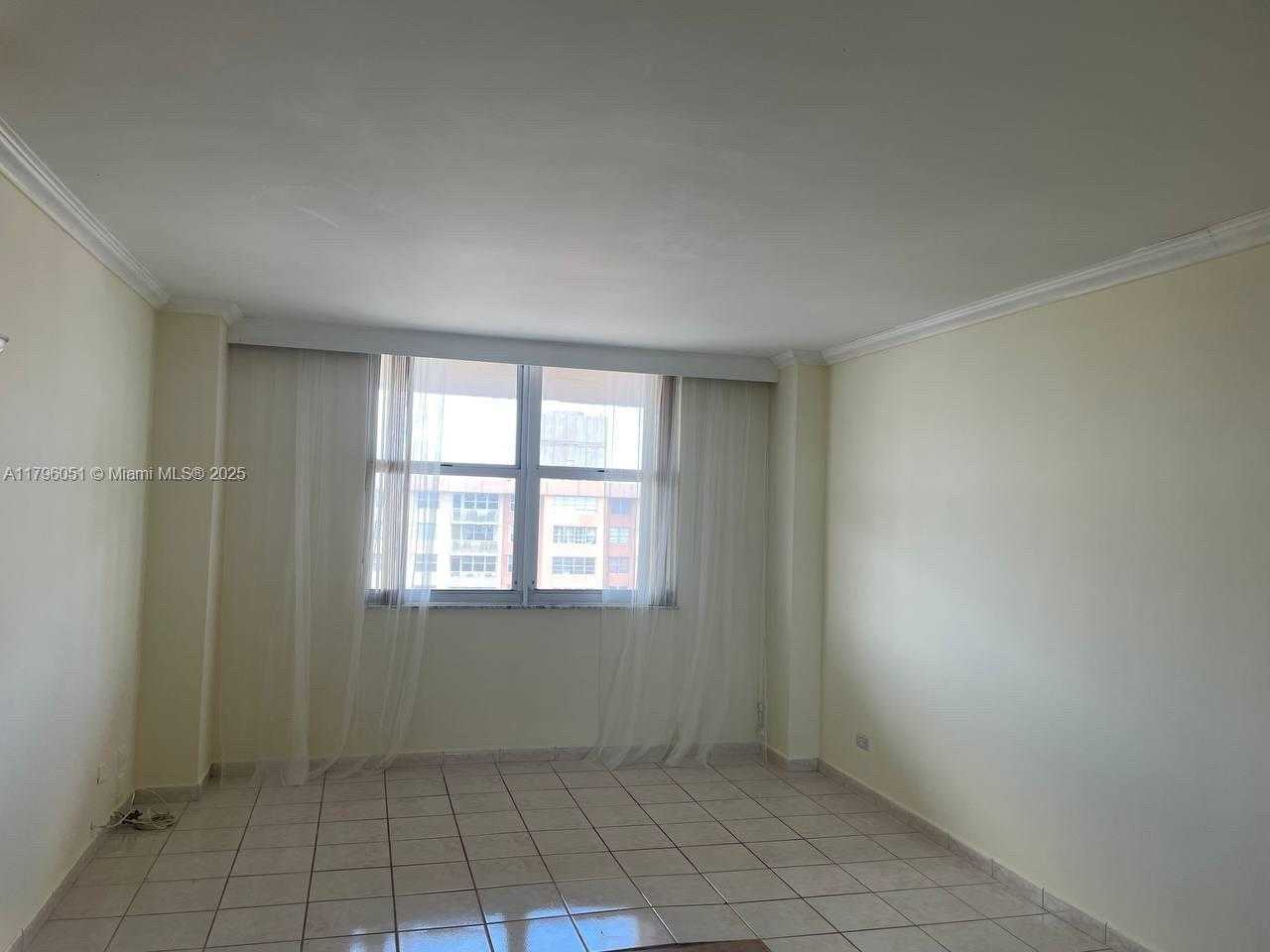 Small Image of 250 174TH ST #2308, Sunny Isles Beach Number 10
