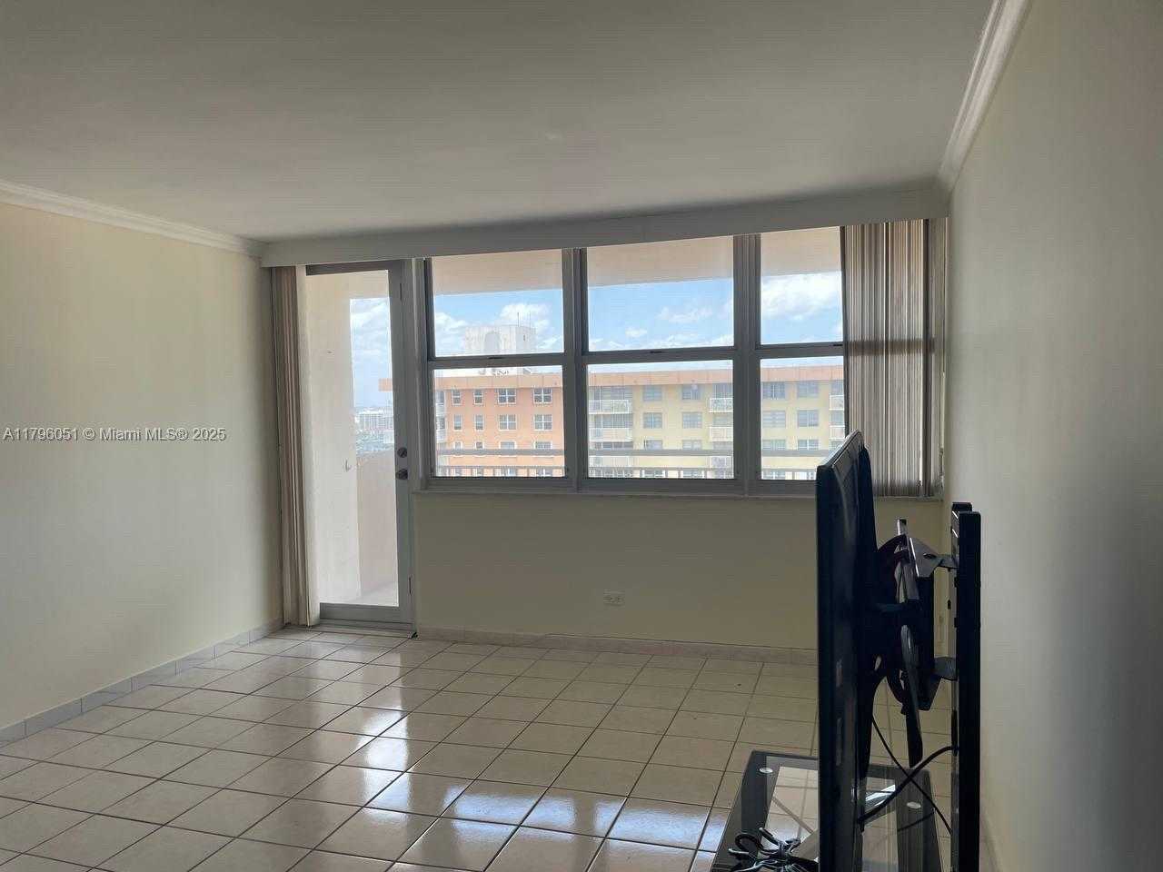 Small Image of 250 174TH ST #2308, Sunny Isles Beach Number 5