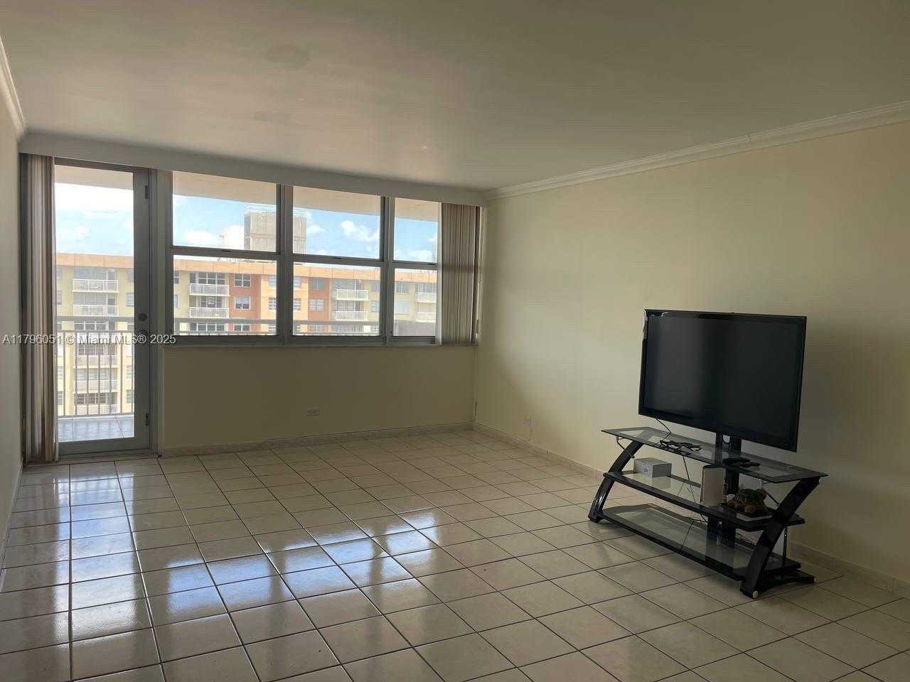 Small Image of 250 174TH ST #2308, Sunny Isles Beach Number 6