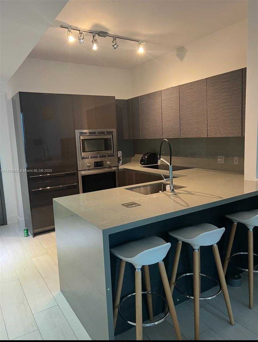 Small Image of 1080 BRICKELL AVE #2707, Miami Number 9