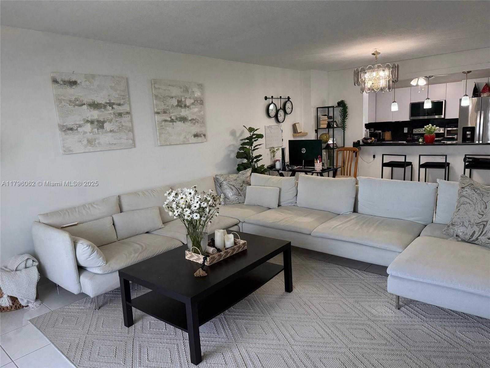 Small Image of 2500 PARKVIEW DR #1908, Hallandale Beach Number 10