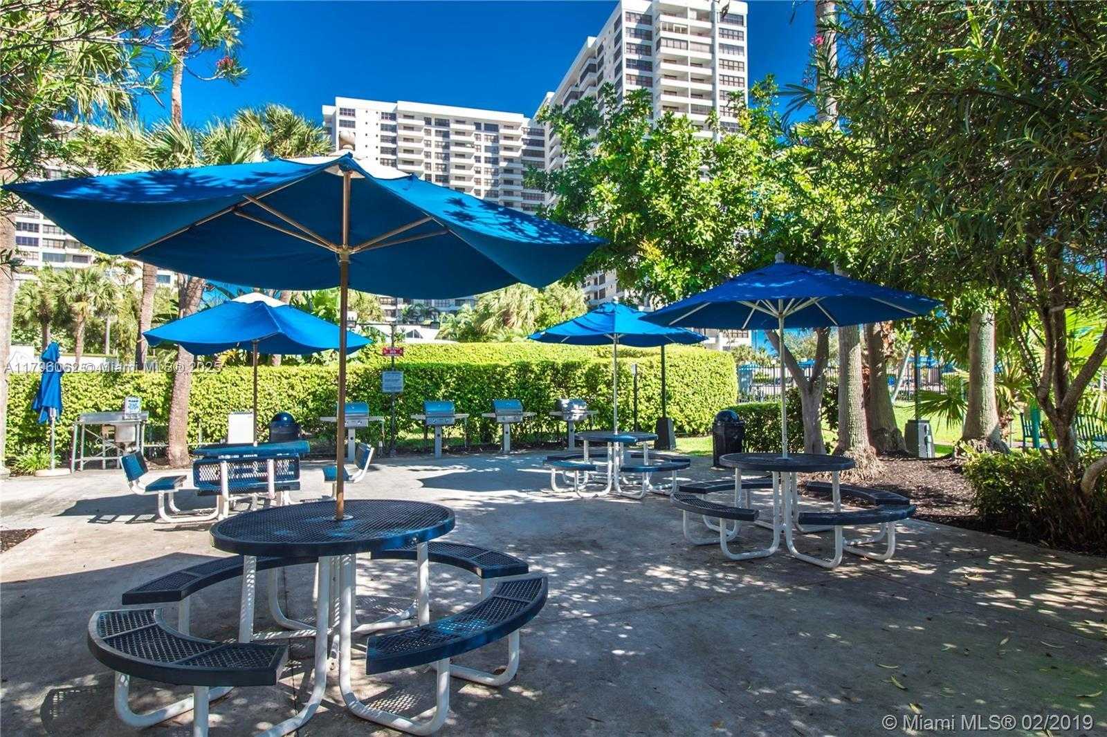 Small Image of 2500 PARKVIEW DR #1908, Hallandale Beach Number 14
