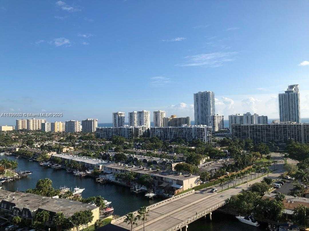 Small Image of 2500 PARKVIEW DR #1908, Hallandale Beach Number 4