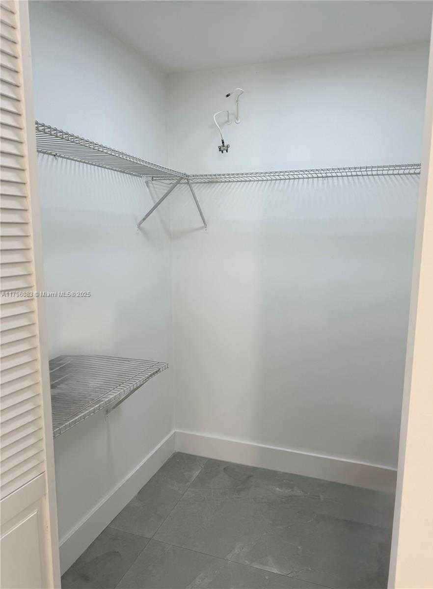 Small Image of 16909 NORTH BAY RD #116, Sunny Isles Beach Number 9