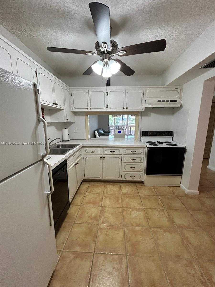 Small Image of 215 SOUTH EAST 3RD AVE #206C, Hallandale Beach Number 11