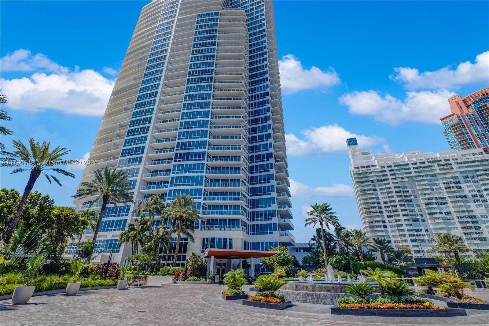 Small Image of 100 SOUTH POINTE DR #2508, Miami Beach Number 47