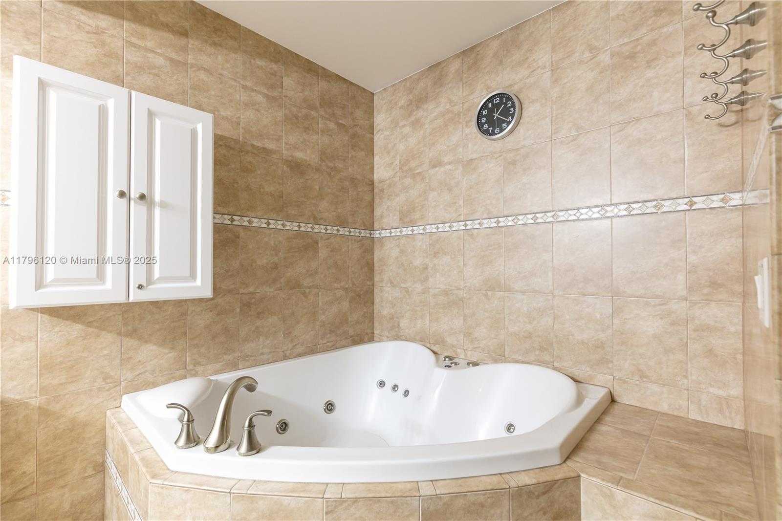 Small Image of 2101 SOUTH OCEAN DR #606, Hollywood Number 13