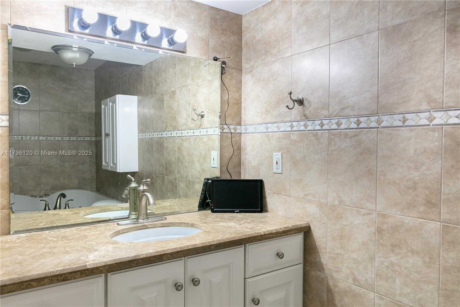 Small Image of 2101 SOUTH OCEAN DR #606, Hollywood Number 15