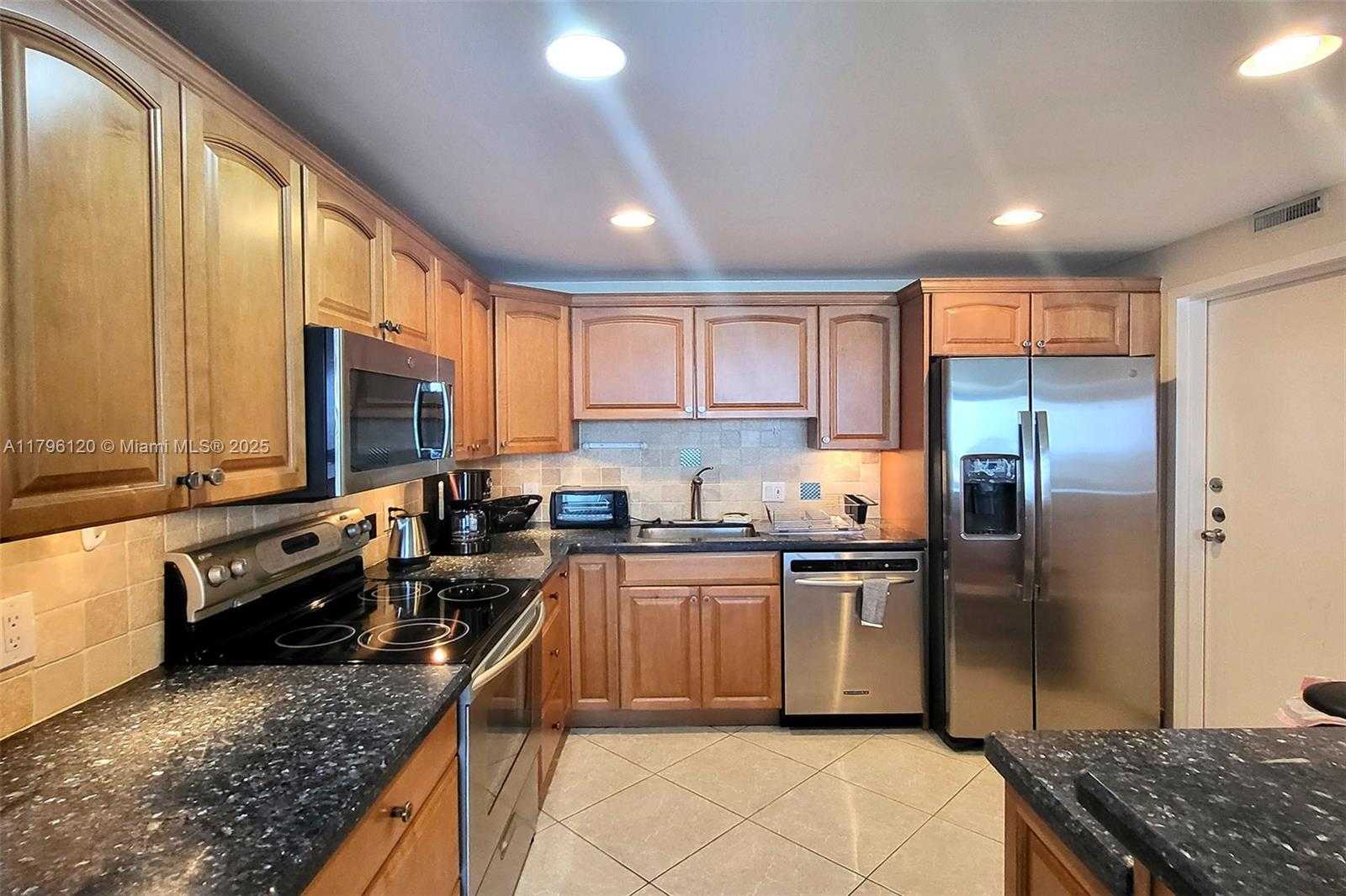Small Image of 2101 SOUTH OCEAN DR #606, Hollywood Number 3