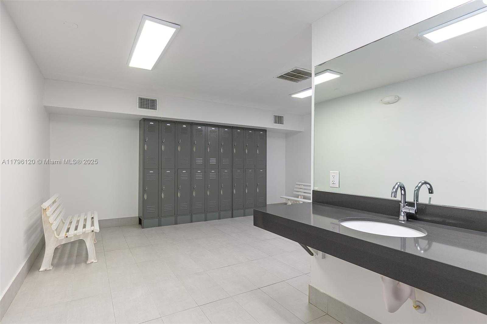 Small Image of 2101 SOUTH OCEAN DR #606, Hollywood Number 37