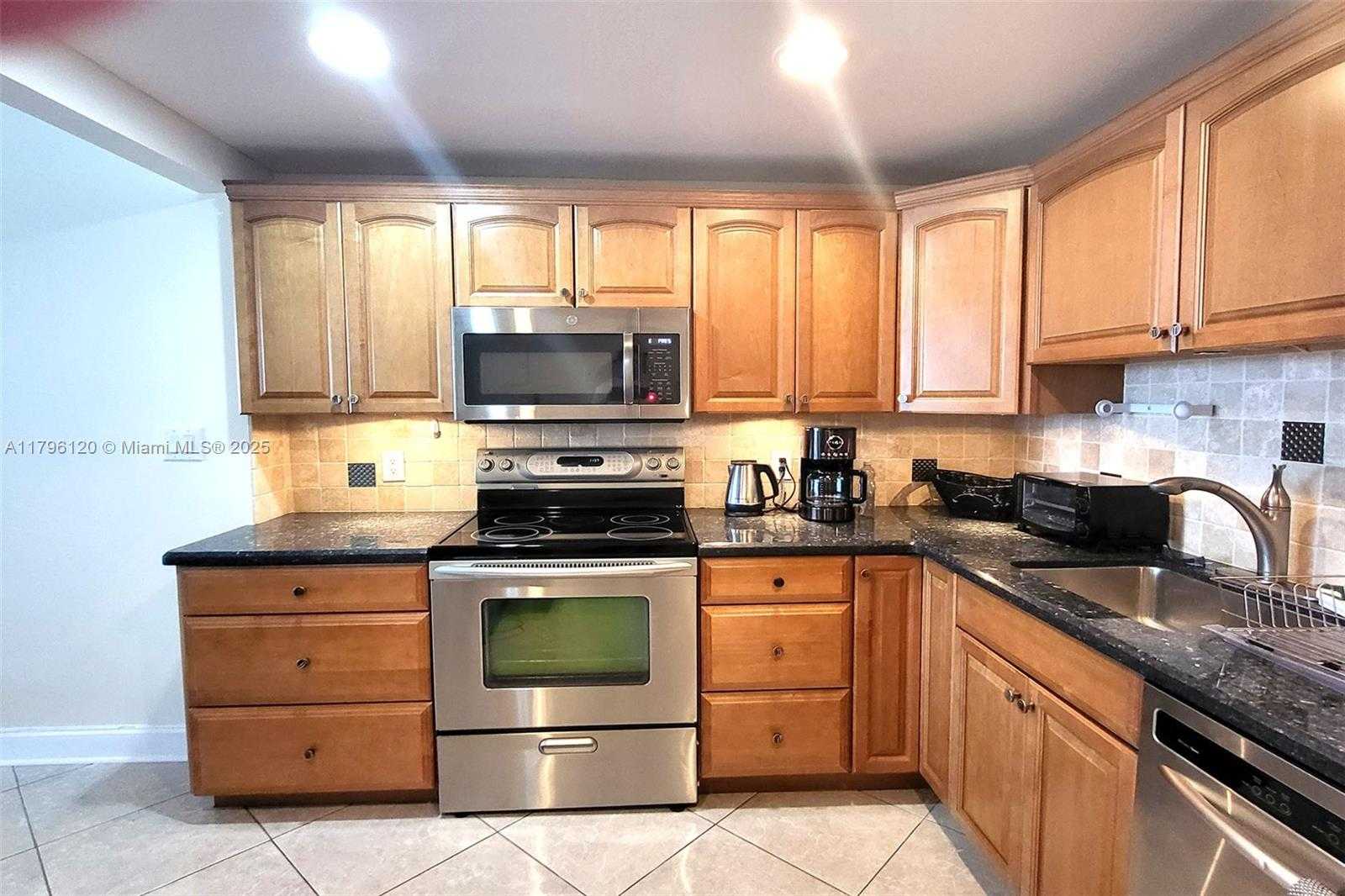 Small Image of 2101 SOUTH OCEAN DR #606, Hollywood Number 4
