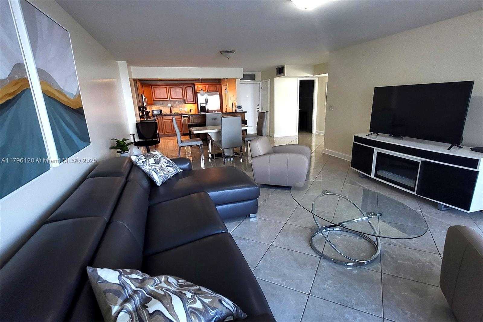 Small Image of 2101 SOUTH OCEAN DR #606, Hollywood Number 9