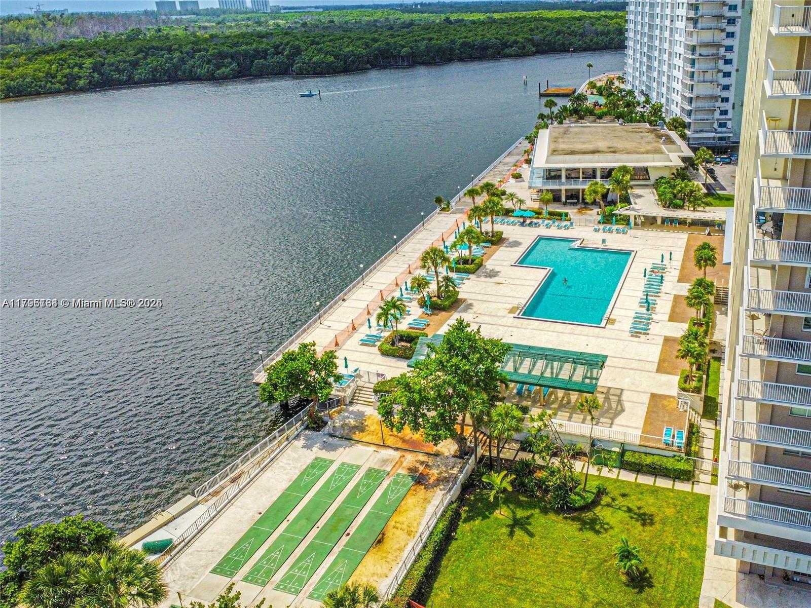 Small Image of 300 BAYVIEW DR #508, Sunny Isles Beach Number 33