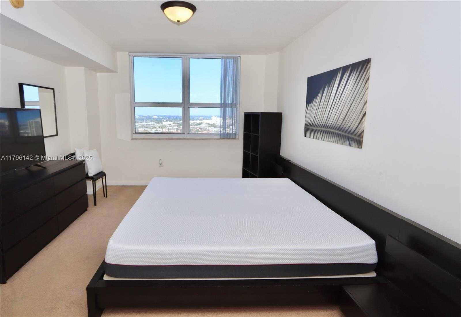 Small Image of 19501 WEST COUNTRY CLUB DR #2510, Aventura Number 10