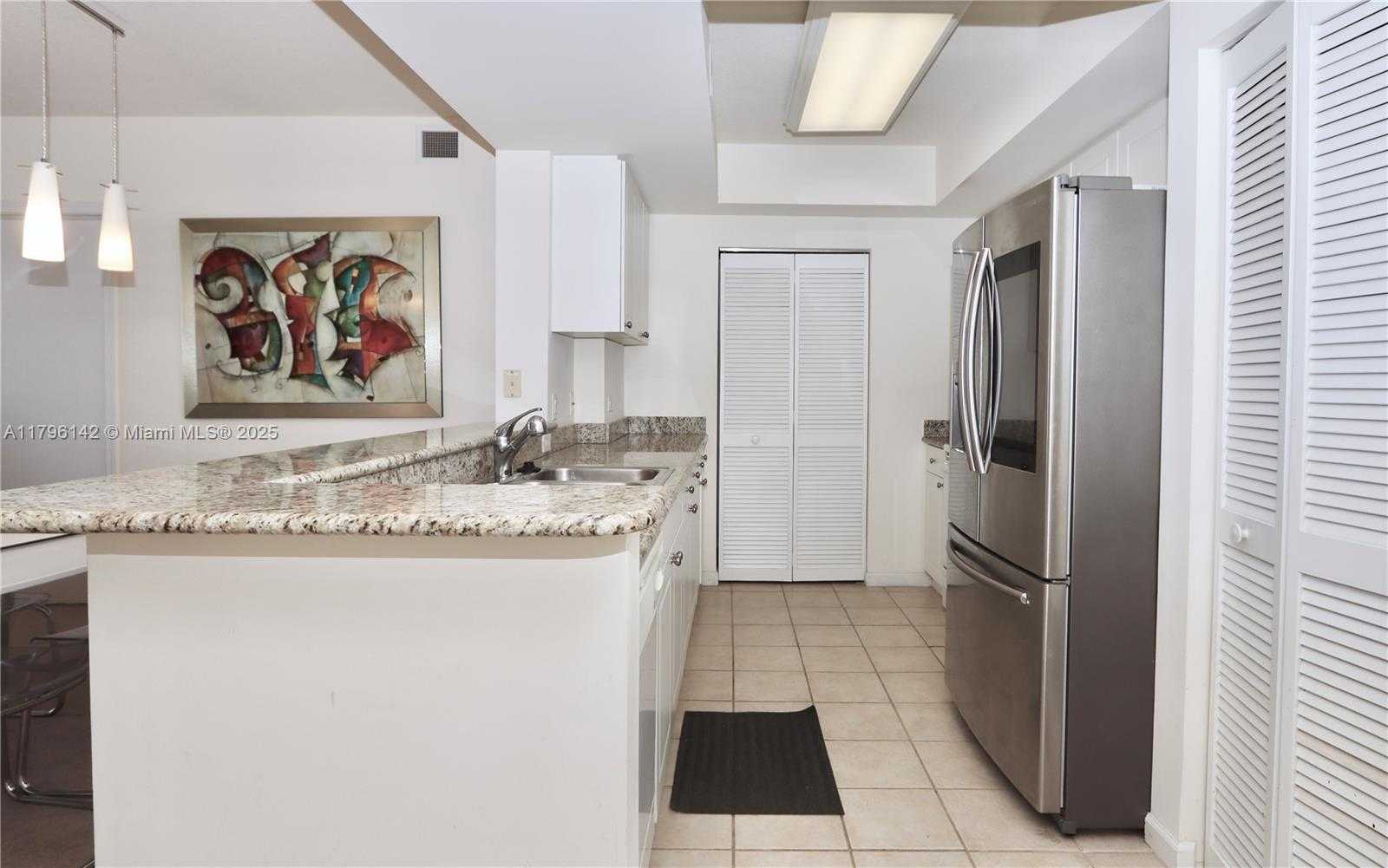 Small Image of 19501 WEST COUNTRY CLUB DR #2510, Aventura Number 8