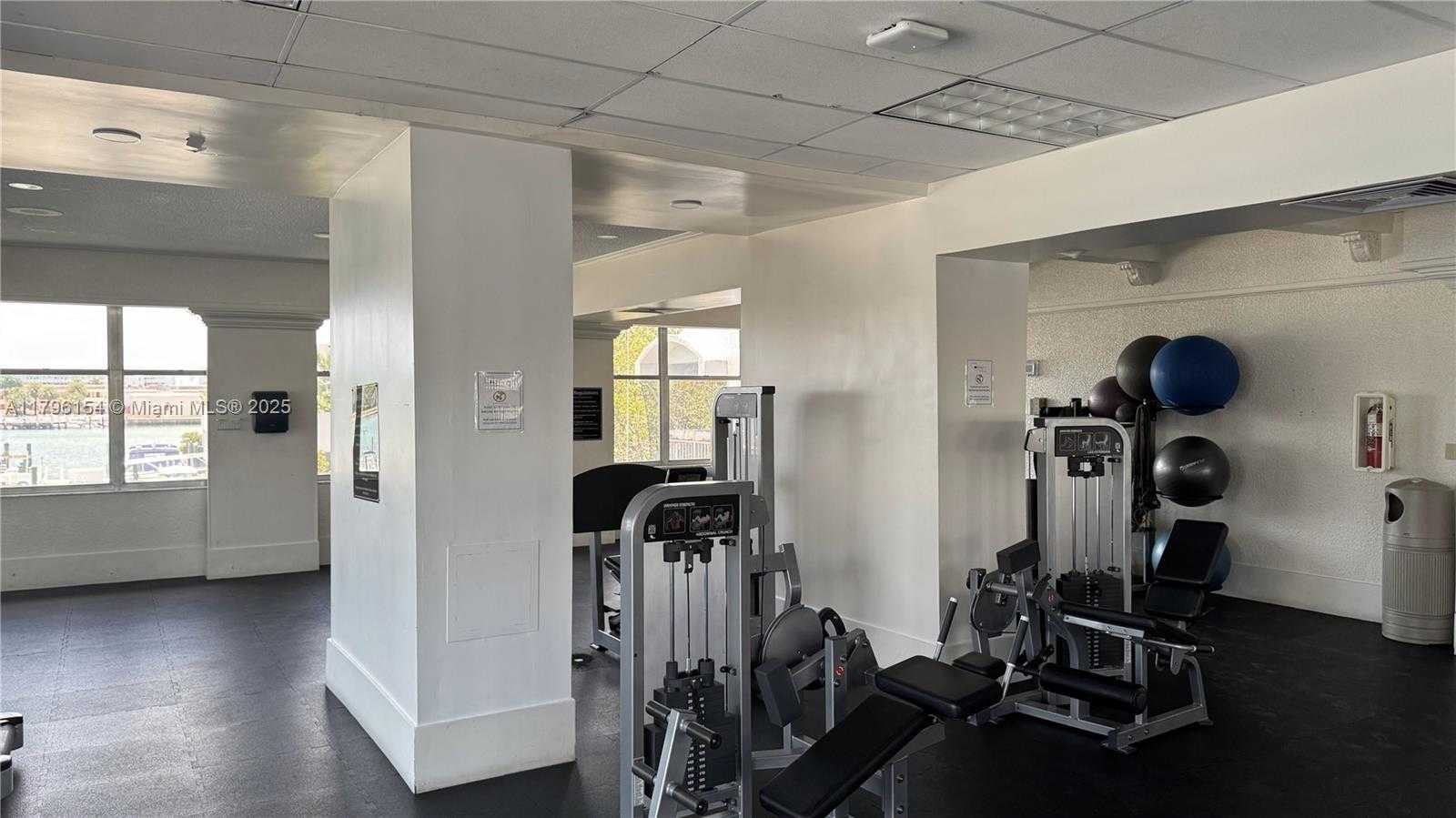 Small Image of 18011 BISCAYNE BLVD #1001, Aventura Number 23