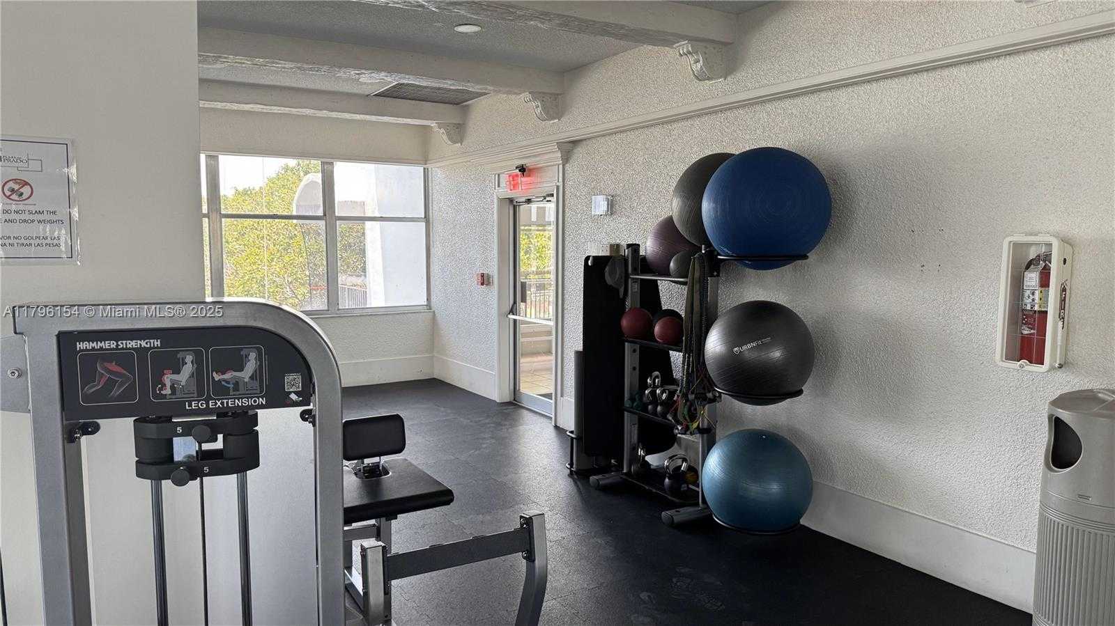 Small Image of 18011 BISCAYNE BLVD #1001, Aventura Number 26
