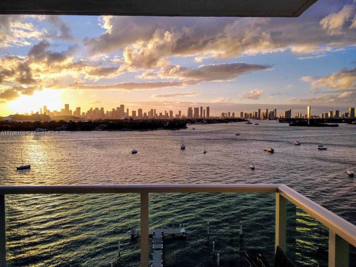 Small Image of 1000 WEST AVE #1118, Miami Beach Number 2