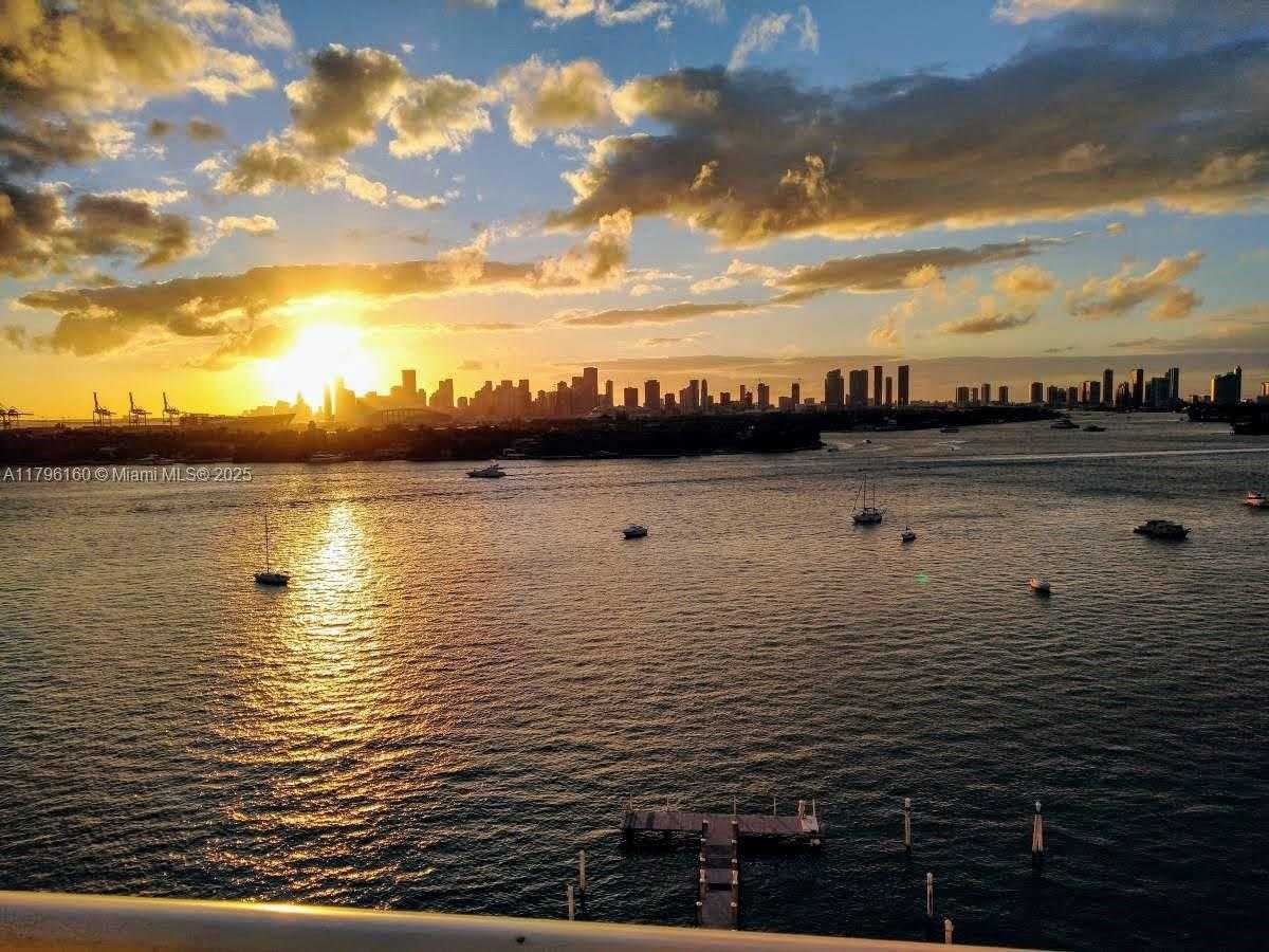 Small Image of 1000 WEST AVE #1118, Miami Beach Number 3